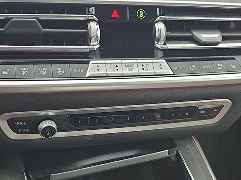 Used 2023 BMW X5 xDrive40i w/ Premium Package image 24