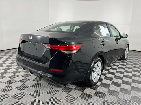 Used 2024 Nissan Sentra S FWD image 11