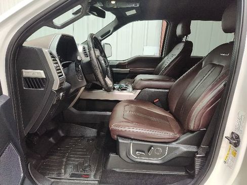 Used 2015 Ford F150 Platinum w/ Equipment Group 701A Luxury AWD/4WD image 11