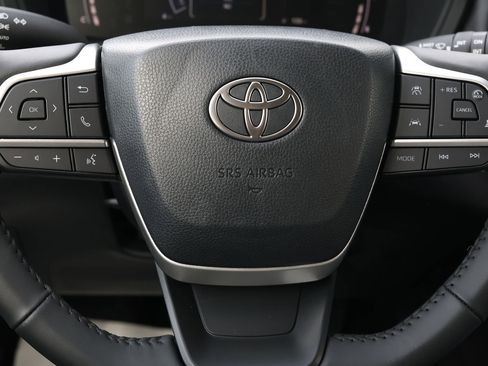 New 2026 Toyota Grand Highlander Limited image 17