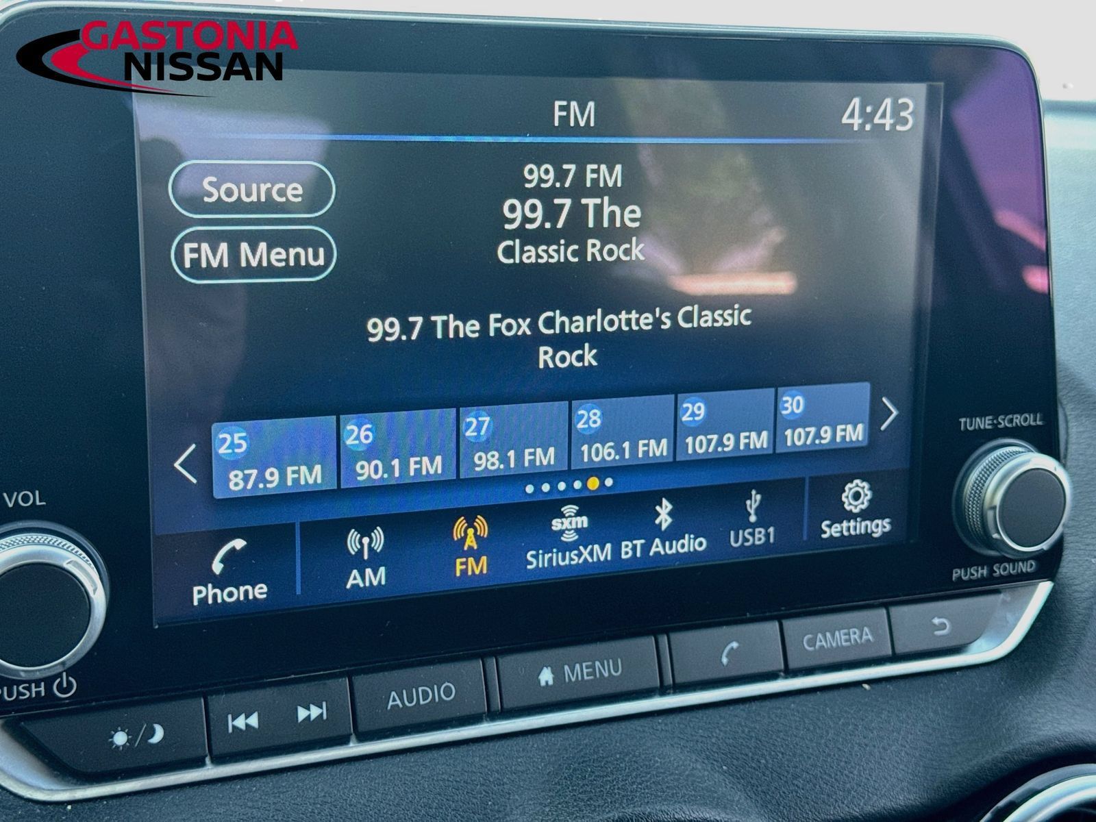 Used 2025 Nissan Sentra SR FWD image 19