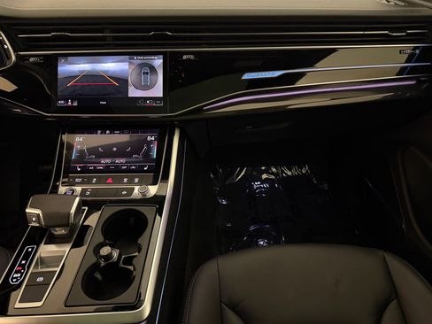 Used 2025 Audi Q7 2.0T Premium w/ Convenience Plus Package image 30