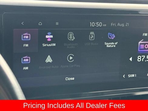 Used 2022 Kia Carnival EX FWD image 23