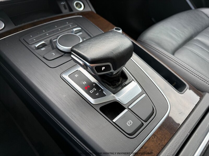 Used 2019 Audi Q5 2.0T Premium AWD/4WD image 30