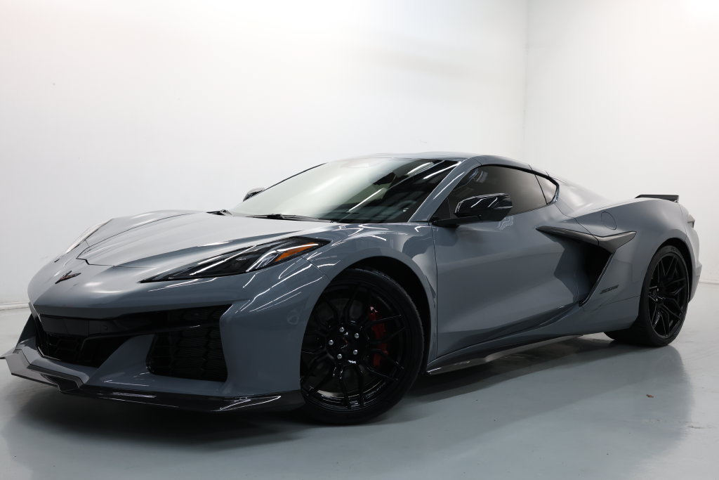 Used 2024 Chevrolet Corvette Z06 w/ Stealth Interior Trim Package RWD image 64
