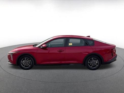 Used 2025 Kia K4 LXS image 7