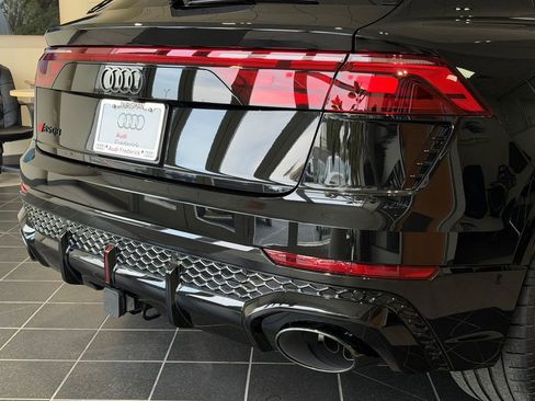 New 2026 Audi RS Q8 performance image 11