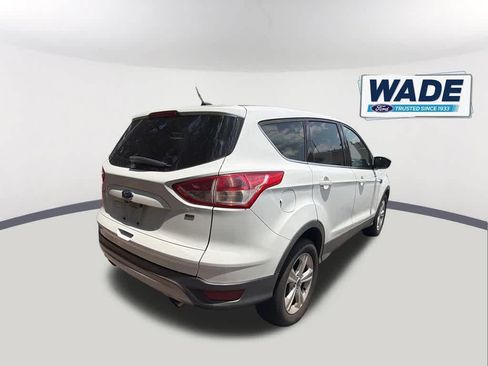 Used 2015 Ford Escape SE FWD image 4
