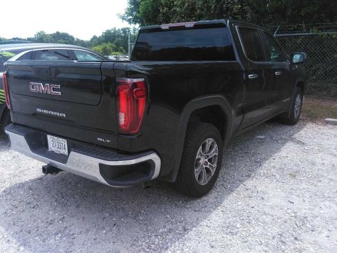 Used 2025 GMC Sierra 1500 SLT RWD image 3