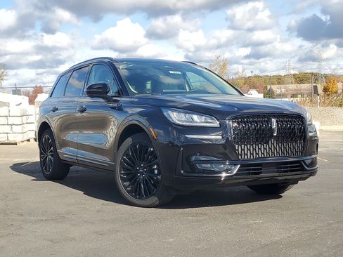 New 2026 Lincoln Corsair Premiere image 1