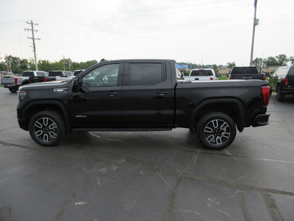 Certified 2025 GMC Sierra 1500 AT4 w/ AT4 Premium Package AWD/4WD image 13