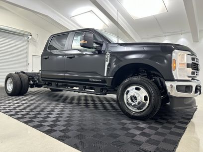 New 2025 Ford F350 XL w/ XL Chrome Package