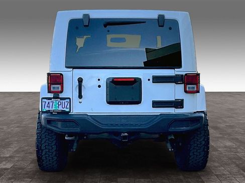 Used 2018 Jeep Wrangler Sport image 6