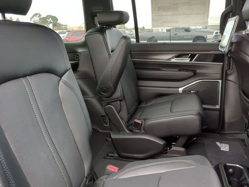 New 2024 Jeep Wagoneer Series II w/ Convenience Group I image 7