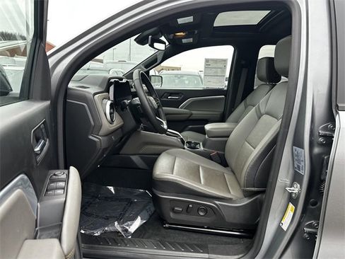 Used 2023 Chevrolet Colorado ZR2 w/ ZR2 Convenience Package III image 19