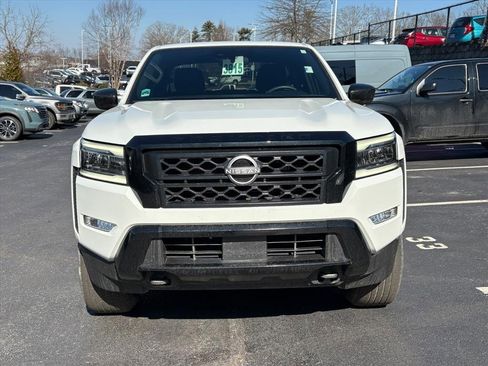 Certified 2023 Nissan Frontier SV w/ Midnight Edition Package image 3