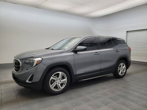 Used 2018 GMC Terrain SLE image 2