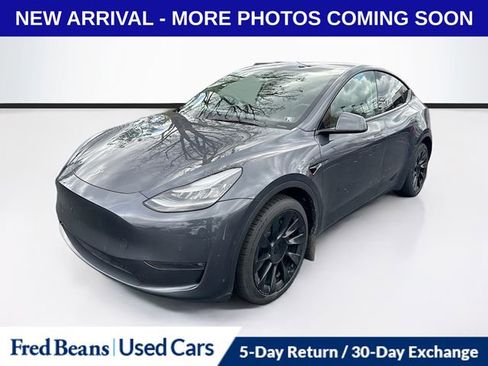 Used 2021 Tesla Model Y Long Range image 3