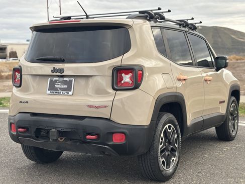 Used 2015 Jeep Renegade Trailhawk w/ Popular Equipment Group image 8