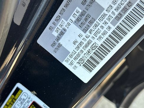 Used 2017 MAZDA MAZDA3 Touring image 34