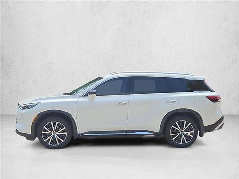 Used 2023 INFINITI QX60 Sensory w/ Vision Package AWD/4WD image 9