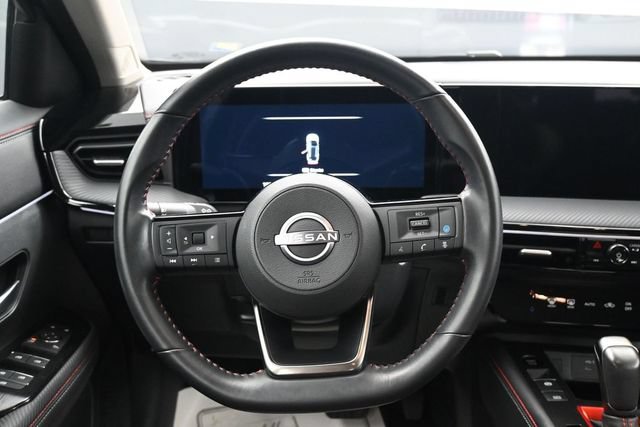 Used 2025 Nissan Kicks SR FWD image 21