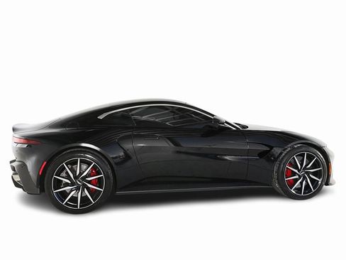 Used 2020 Aston Martin V8 Vantage Coupe image 10