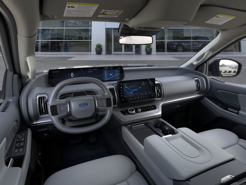 New 2026 Ford Expedition Max Active RWD image 9