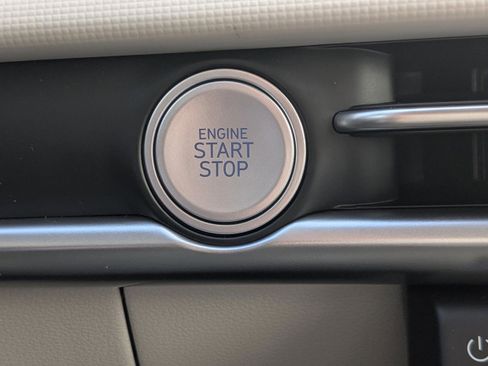 New 2026 Hyundai Tucson SE image 32