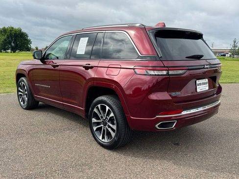 Certified 2022 Jeep Grand Cherokee Overland w/ Luxury Tech Group IV RWD image 4