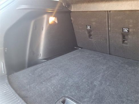 Used 2025 Chevrolet Trax LT w/ LT Convenience Package image 76