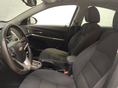 Used 2014 Chevrolet Cruze LT FWD image 17