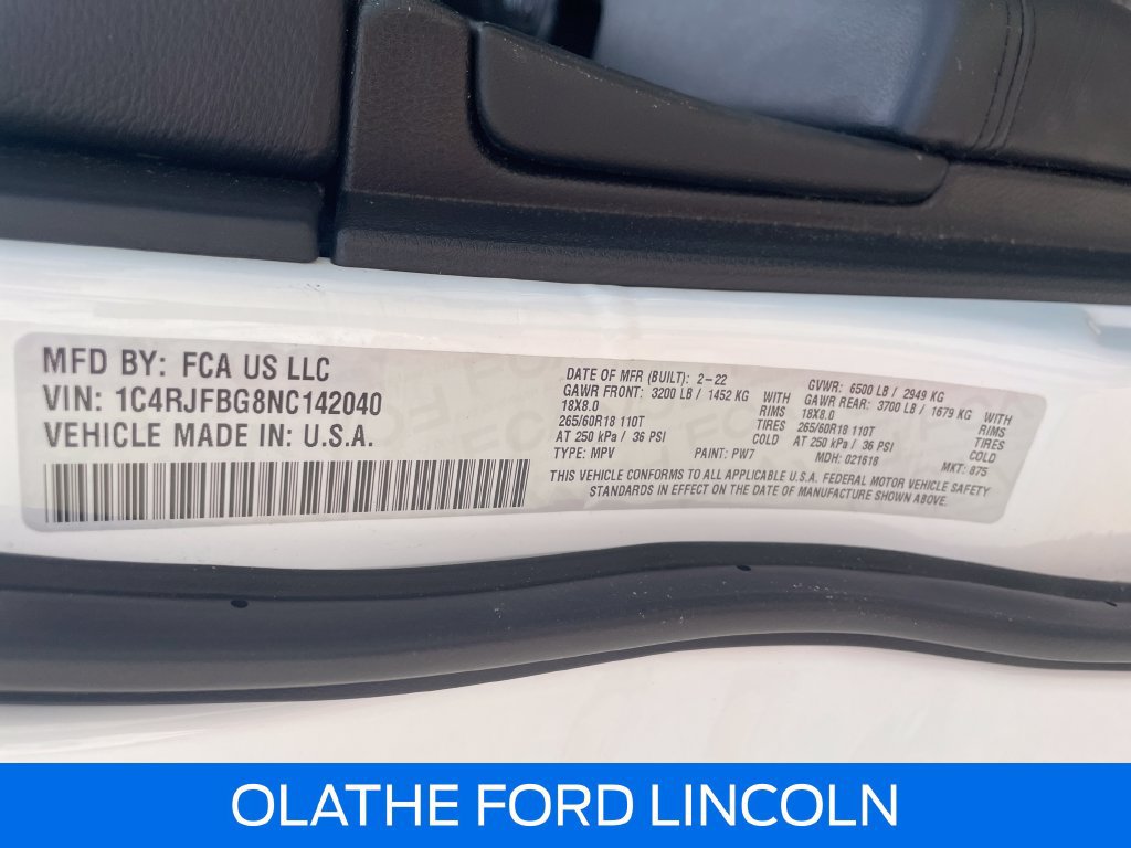 Used 2022 Jeep Grand Cherokee Limited AWD/4WD image 23
