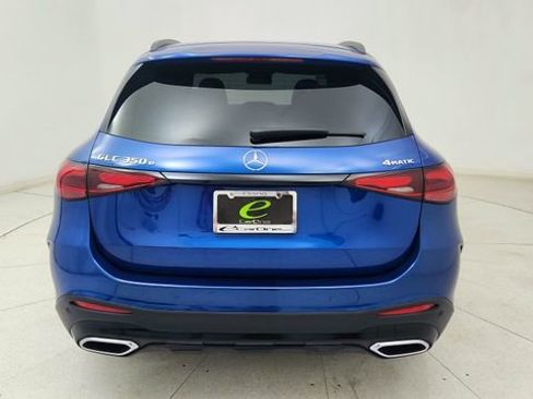 Used 2025 Mercedes-Benz GLC 350e 4MATIC w/ AMG Line image 5