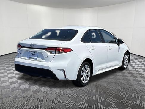 Used 2024 Toyota Corolla LE FWD image 6