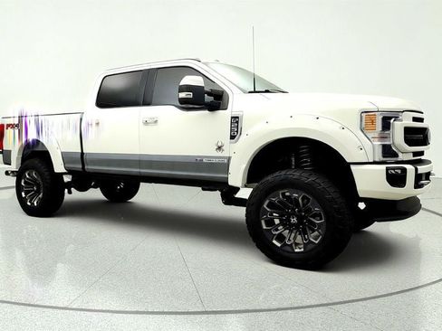 Used 2022 Ford F250 Lariat w/ Lariat Ultimate Package AWD/4WD image 3