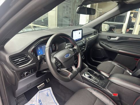 Used 2024 Ford Escape ST-Line w/ Cold Weather Package image 3