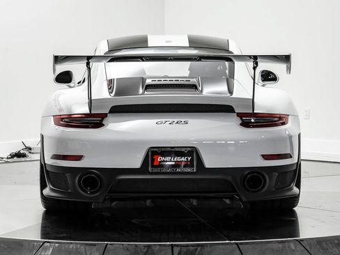 Used 2018 Porsche 911 GT2 RS RWD image 10