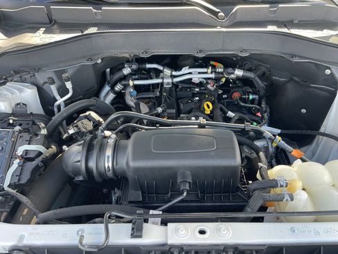 Used 2022 Ford Explorer XLT w/ Equipment Group 202A image 25