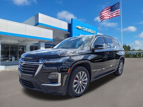 Used 2023 Chevrolet Traverse LT image 8
