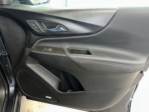 Used 2023 Chevrolet Equinox RS w/ RS Leather Package image 33