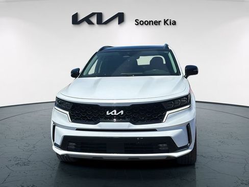Used 2023 Kia Sorento SX AWD/4WD image 2