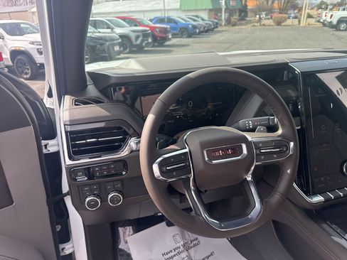 New 2026 GMC Yukon XL Elevation w/ LPO, Get Active Package image 15