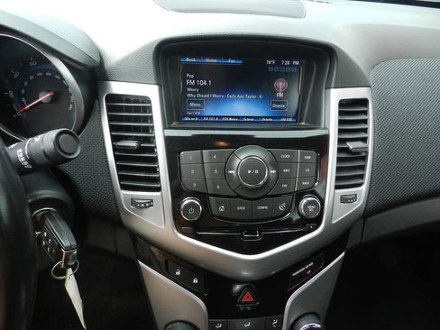 Used 2013 Chevrolet Cruze LT w/ All-Star Edition FWD image 16