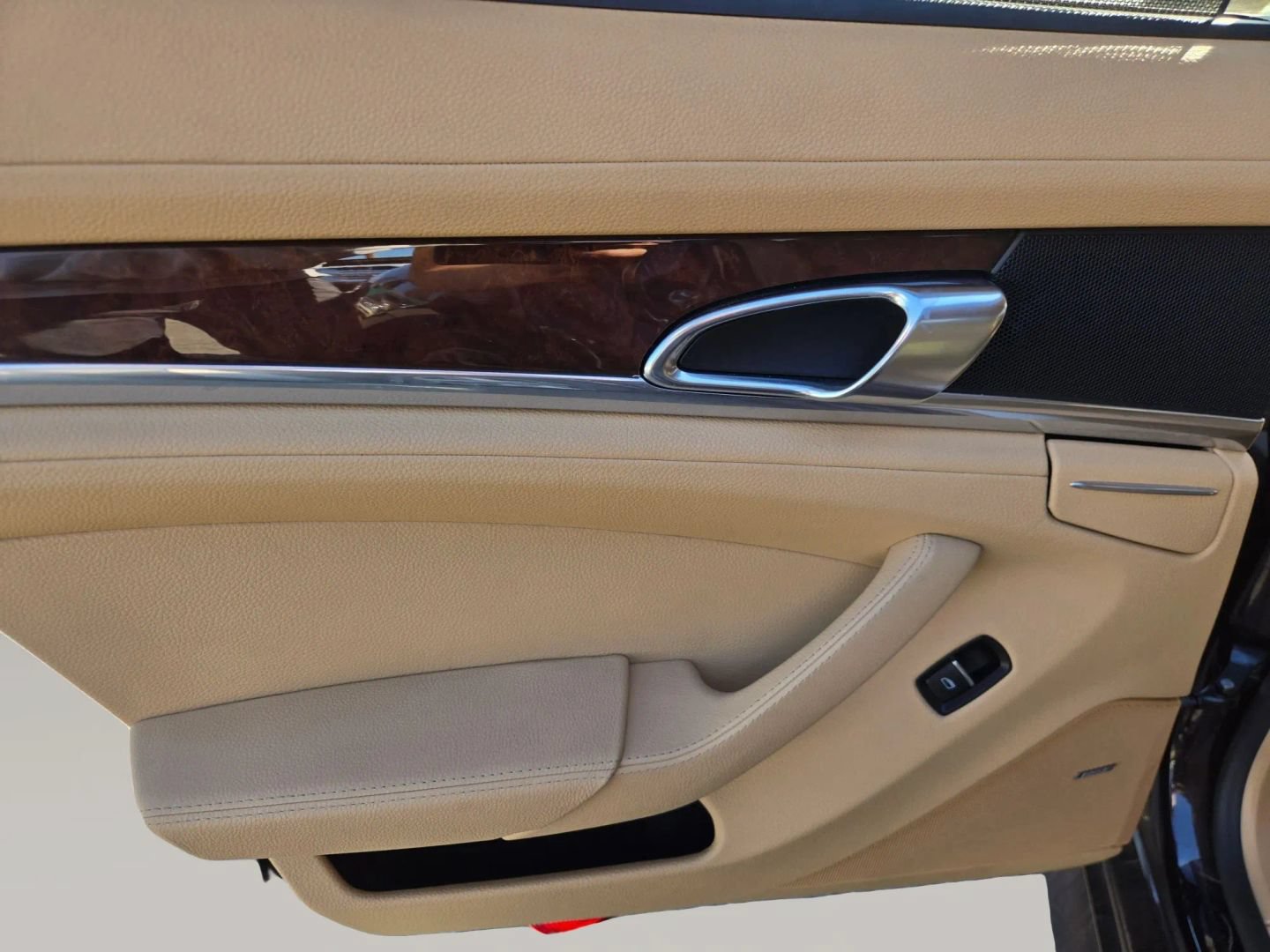 Used 2011 Porsche Panamera image 12