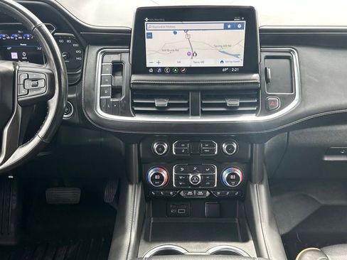 Used 2021 GMC Yukon XL AT4 w/ Rear Media and Nav Package AWD/4WD image 17