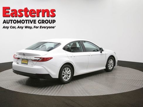 Used 2025 Toyota Camry Hybrid FWD image 41