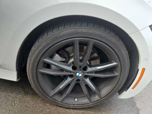 Used 2021 BMW 330i Sedan w/ M Sport Package RWD image 9
