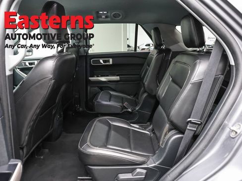 Used 2023 Ford Explorer XLT w/ Equipment Group 202A AWD/4WD image 21