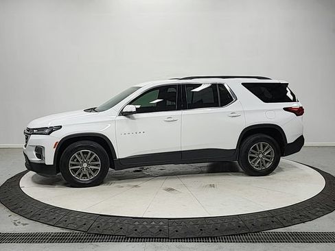 Used 2022 Chevrolet Traverse LT FWD image 4